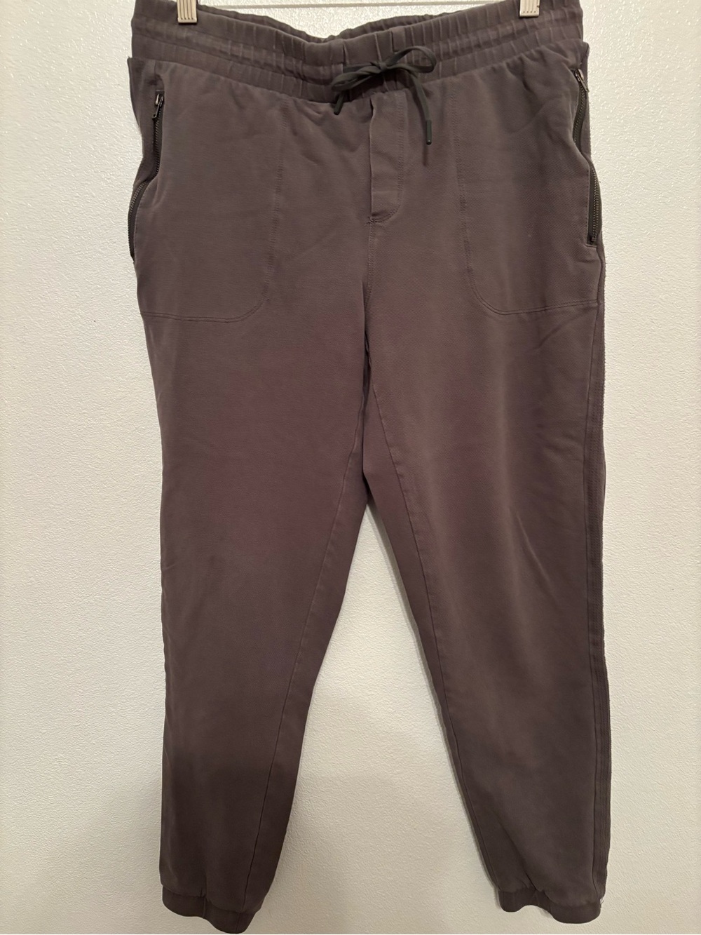 90 degree elastic waist joggers L